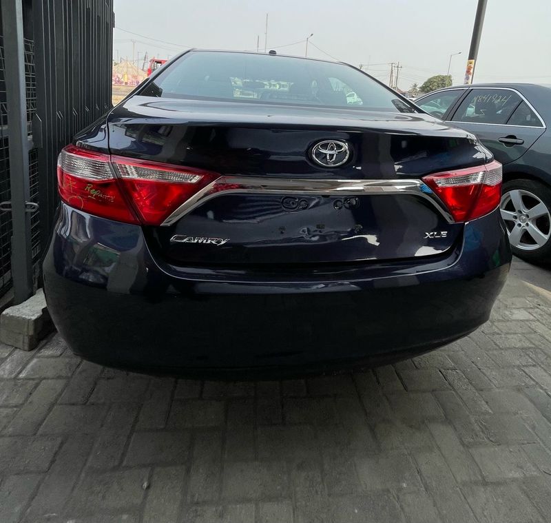 Thumbnail 14 of 2016 Toyota Camry XLE
